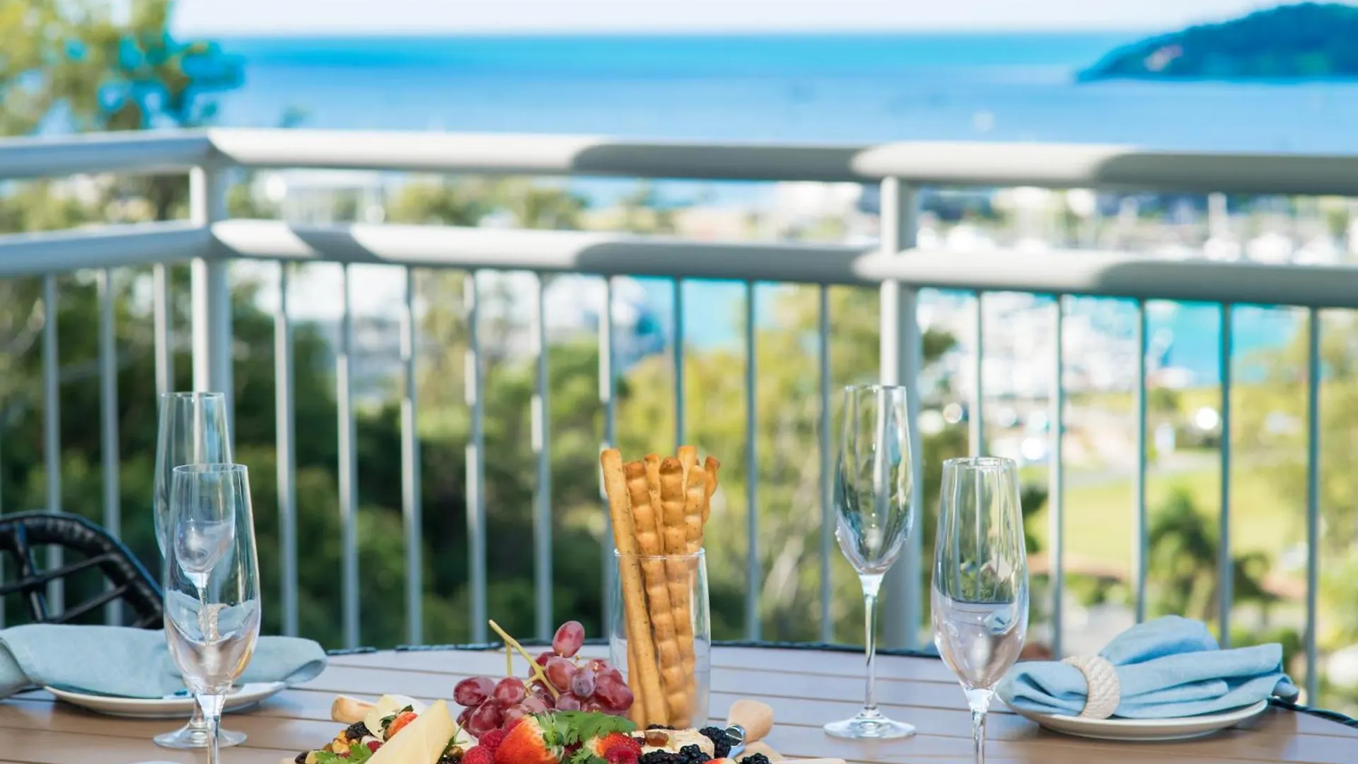 Apartment Paradise Palms Airlie Beach Australia